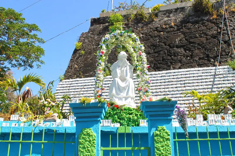 Notre Dame de La Salette Pèlerinage Notre Dame de La Salette Réunion
