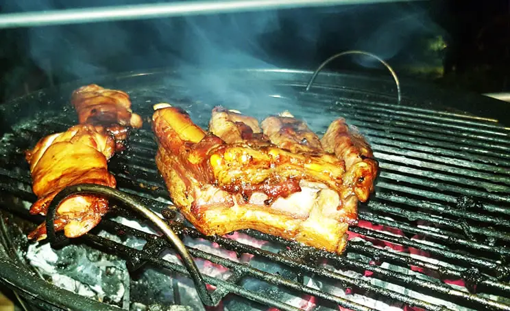 Comment faire des sarcives porc ou poulet barbecue ?