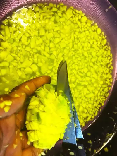 Comment faire un rougail mangue verte?