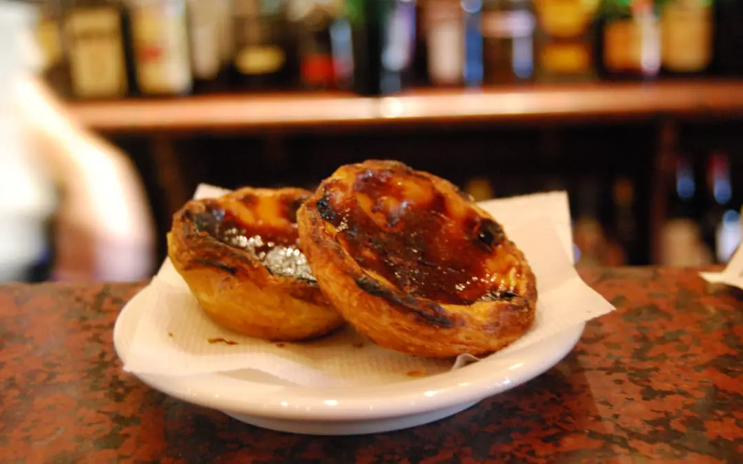 Les pasteis de natas sont des spécialités portugaises.