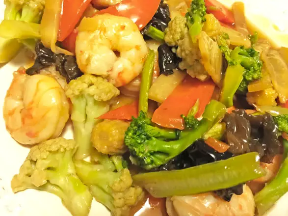 Chop suey crevettes et légumes de la Réunion 974